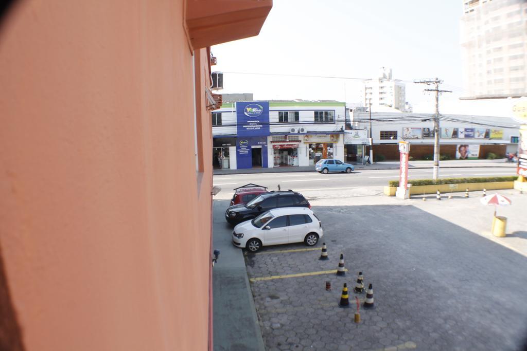 Hotel Oasis ฟลอเรียนอโปลิส ภายนอก รูปภาพ