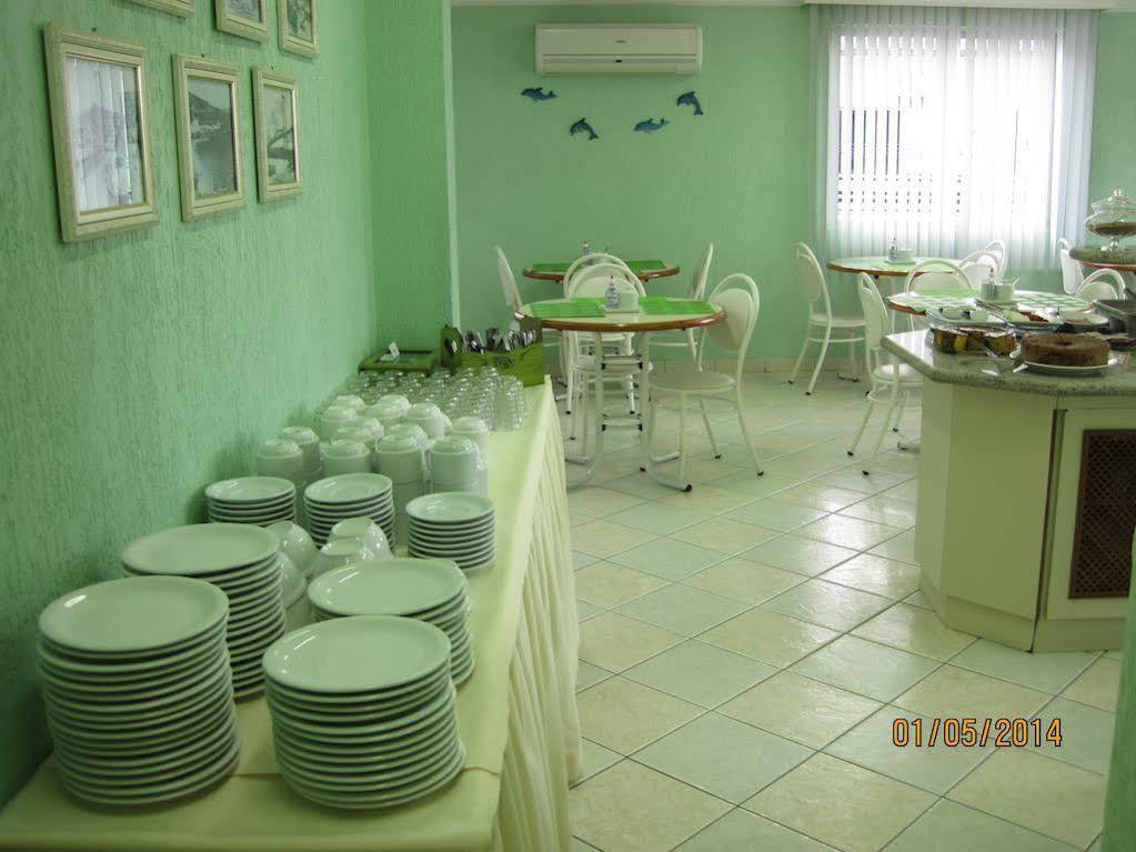 Hotel Oasis ฟลอเรียนอโปลิส ภายนอก รูปภาพ