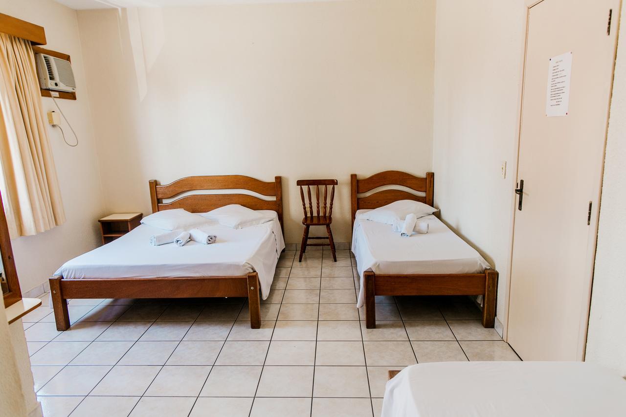 Hotel Oasis ฟลอเรียนอโปลิส ภายนอก รูปภาพ