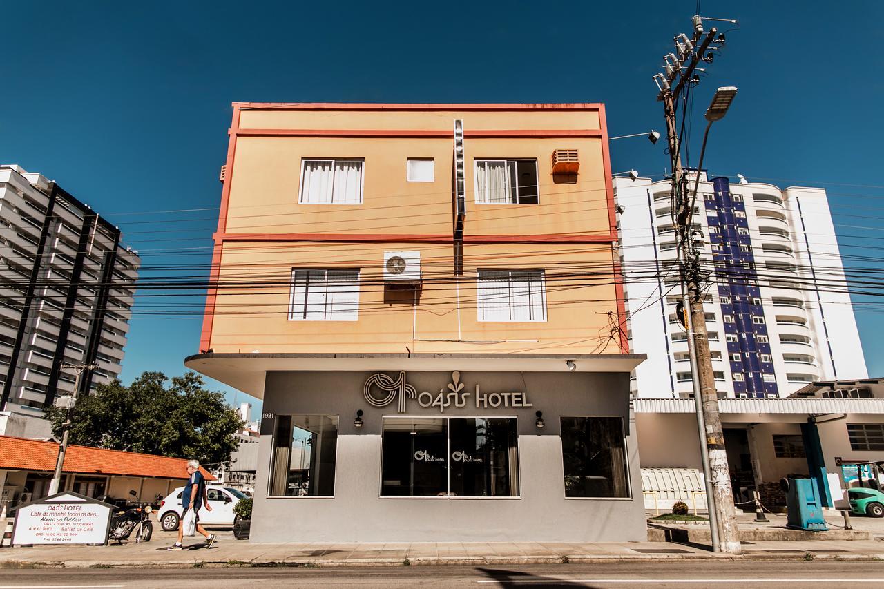 Hotel Oasis ฟลอเรียนอโปลิส ภายนอก รูปภาพ