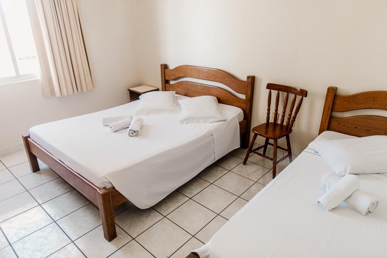Hotel Oasis ฟลอเรียนอโปลิส ภายนอก รูปภาพ